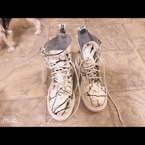 Dr.Martens Boots